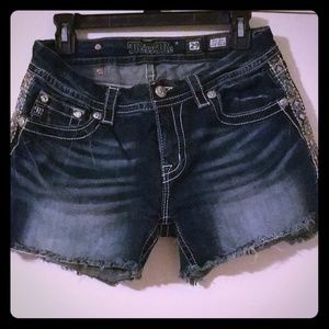 Miss me size 29 mid rise easy shorts